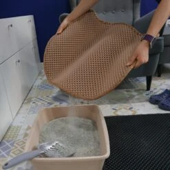 Moonshuttle Headshaped Blackhole Litter Mat -Cat Supplies 109514 PT3. AC SS1800 V1484838557