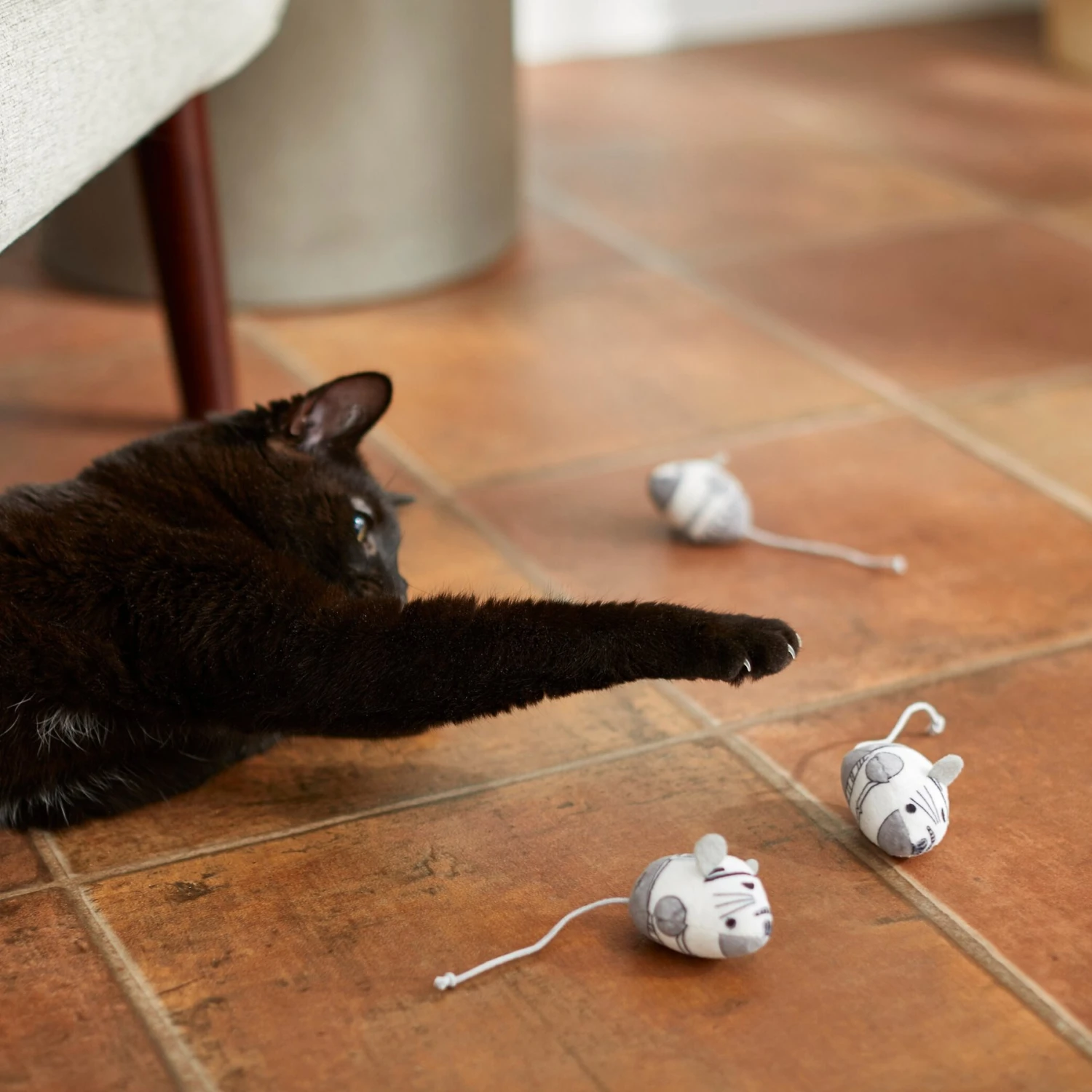 STAR WARS STORMTROOPER Plush Mice Cat Toy With Catnip, 3 Count 5 STAR WARS STORMTROOPER Plush Mice Cat Toy With Catnip, 3 Count - Image 3