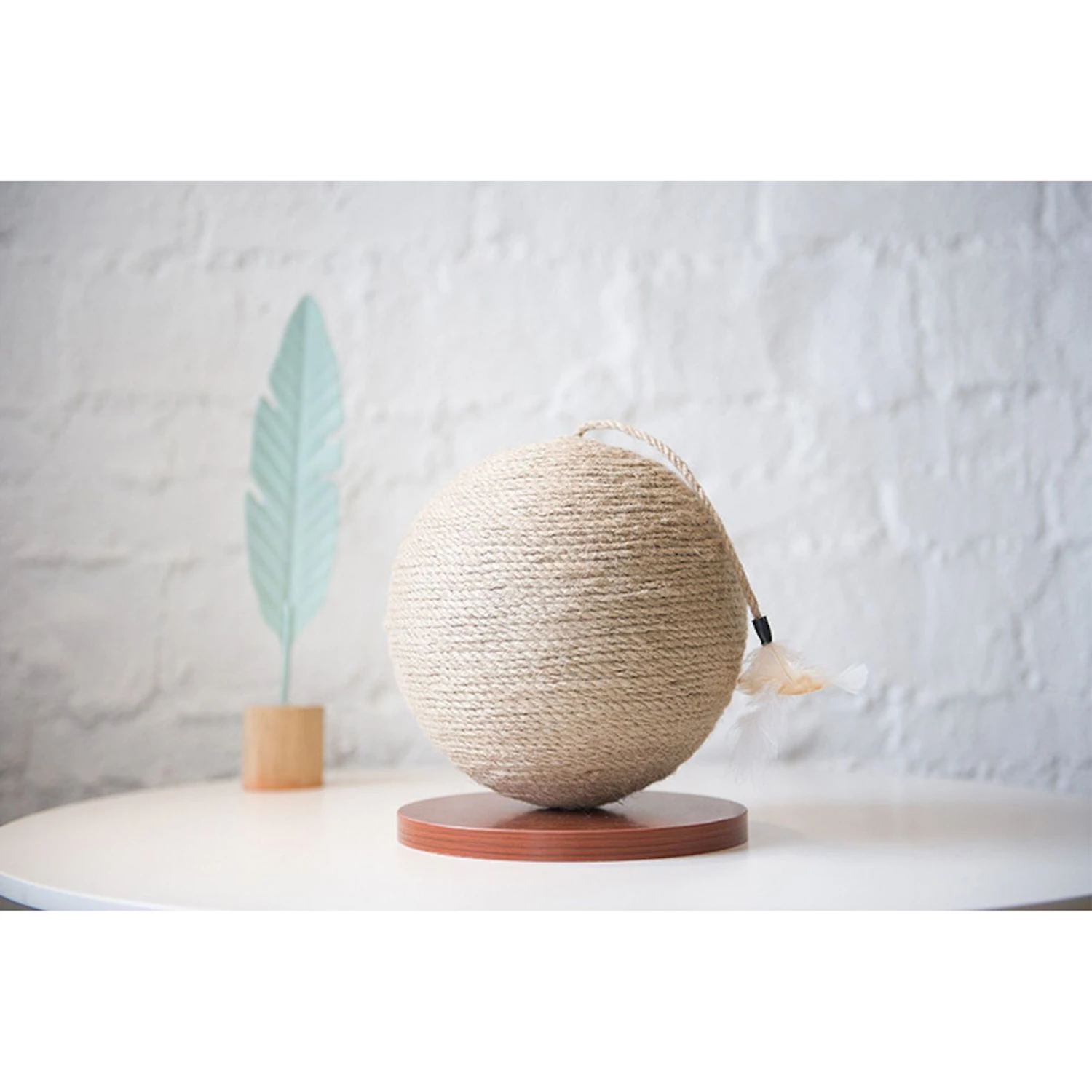 ZEZE Woven Rope Ball Cat Scratcher 4 ZEZE Woven Rope Ball Cat Scratcher - Image 2