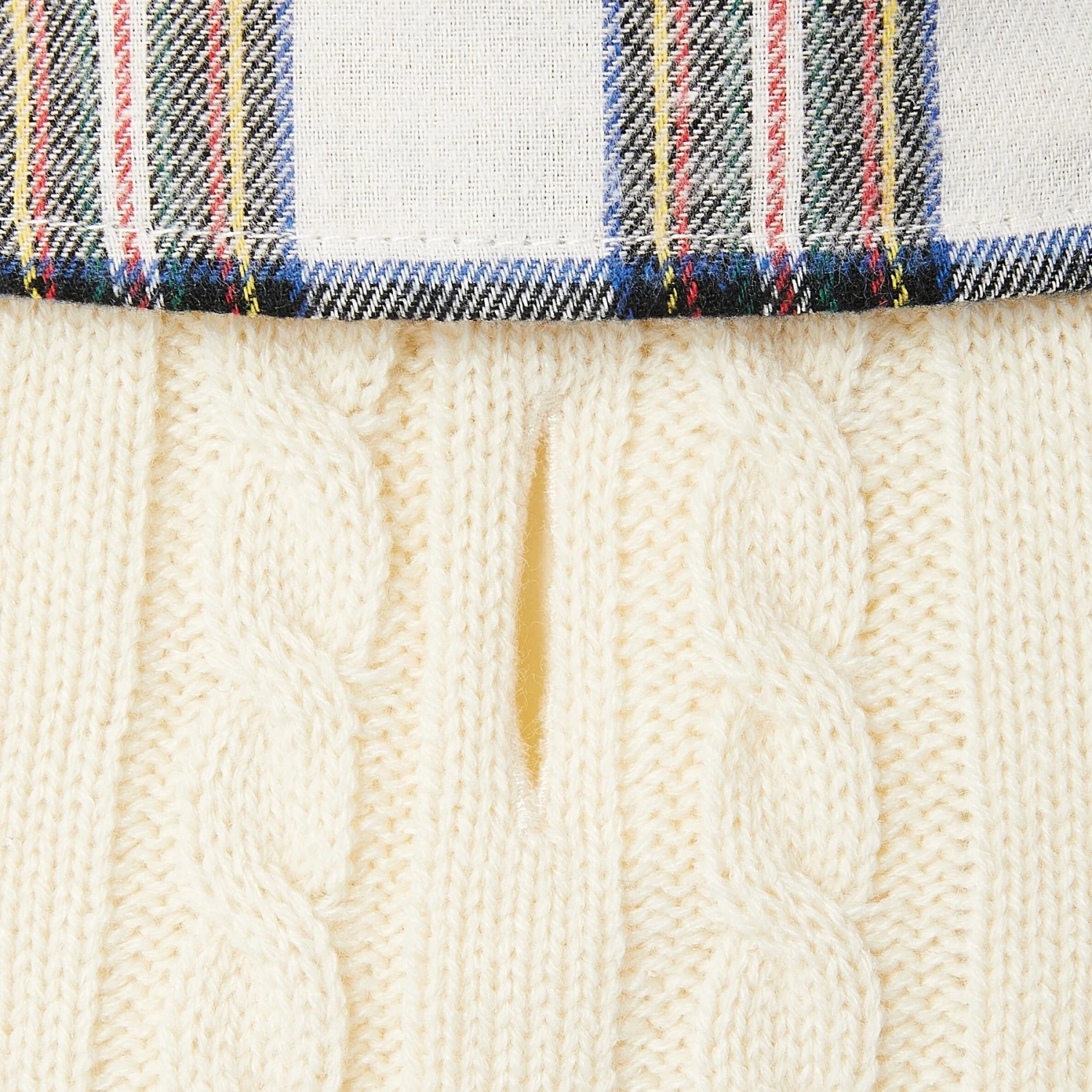 Frisco Cream Cable Knit Dog & Cat Sweater, White/Red Plaid 8 Frisco Cream Cable Knit Dog & Cat Sweater, White/Red Plaid - Image 6