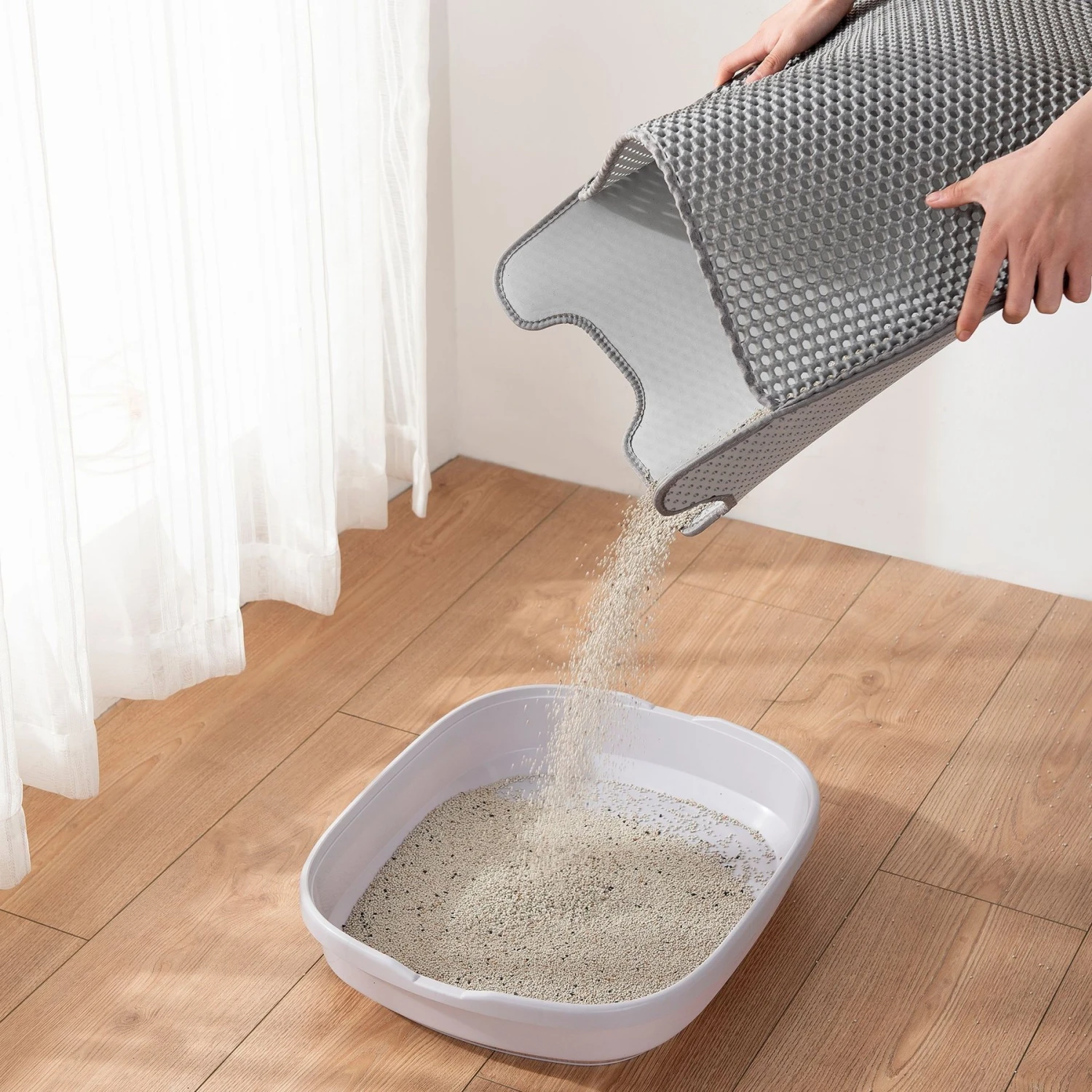 Casa Leo Leo's Loo Cat Litter Mat, Grey 9 Casa Leo Leo's Loo Cat Litter Mat, Grey - Image 7