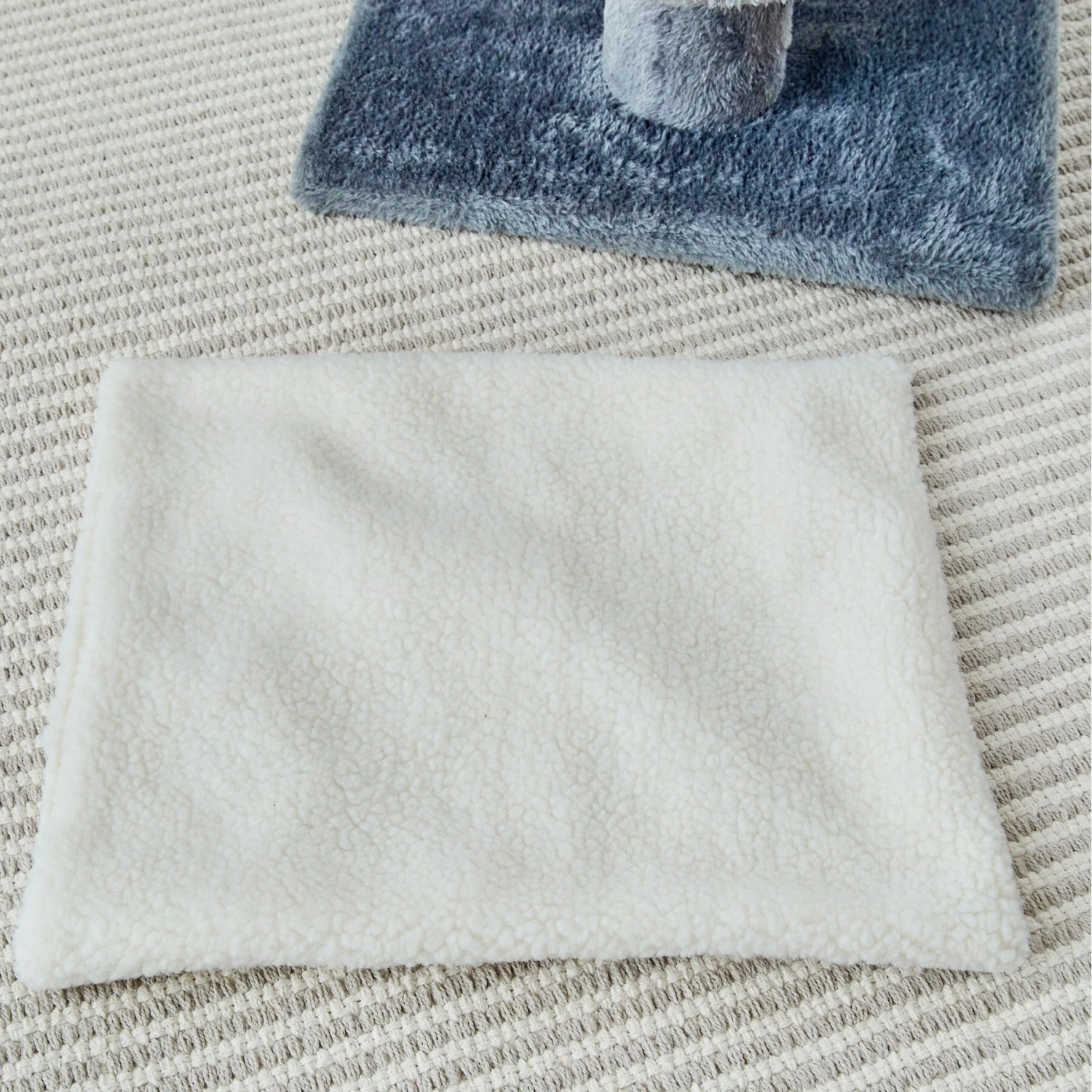 Two By Two The Hazel Sisal Cat Tree, Small, Grey 11 Two By Two The Hazel Sisal Cat Tree, Small, Grey - Image 9