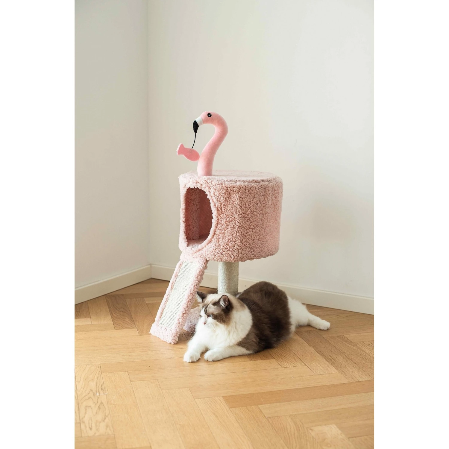 Catry 32-in Flamingo Design With Sisal Scratching Post Cat Tree, Pink 6 Catry 32-in Flamingo Design With Sisal Scratching Post Cat Tree, Pink - Image 4