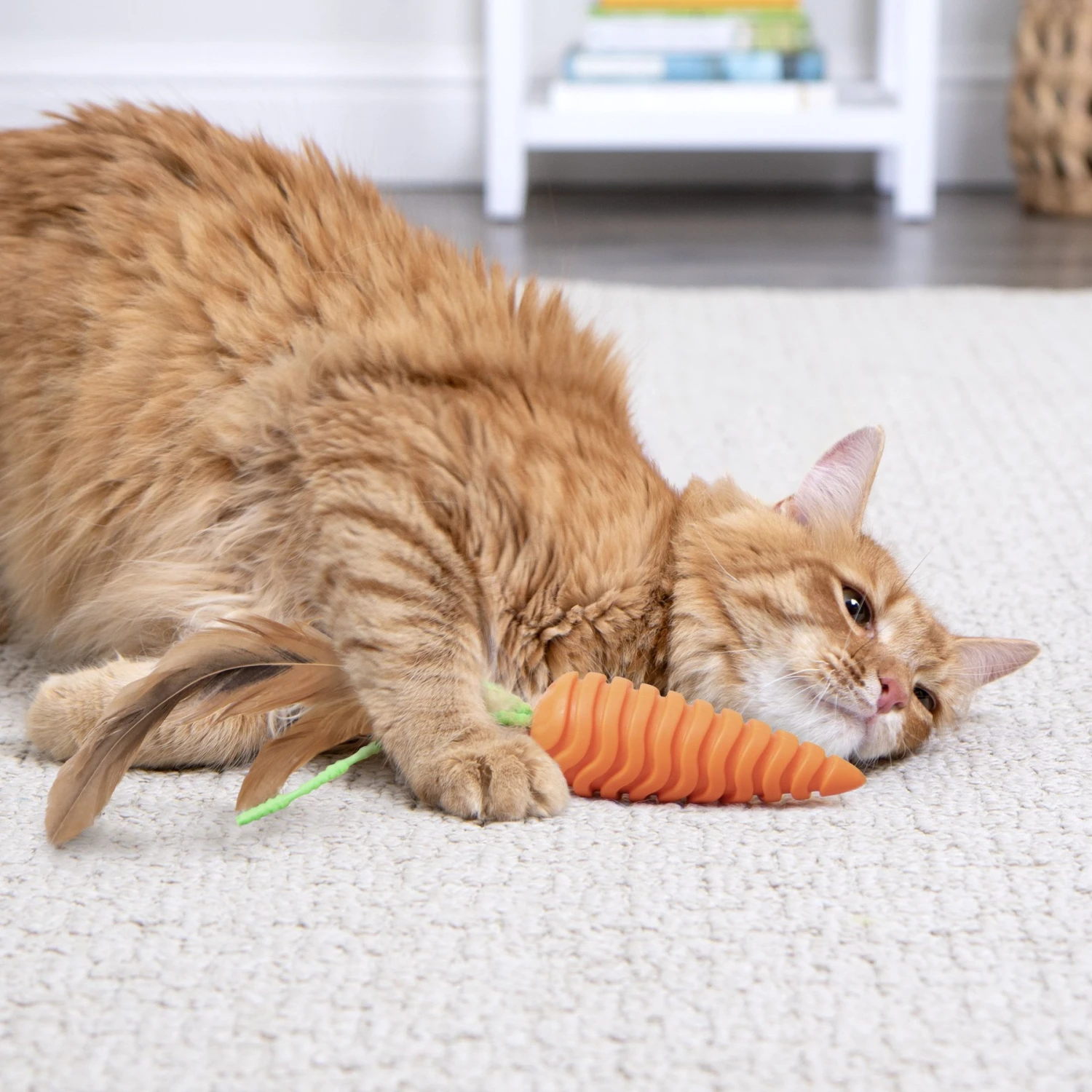 SmartyKat Crazy Carrot Flexible Bat & Chase Cat Toy 3 SmartyKat Crazy Carrot Flexible Bat & Chase Cat Toy